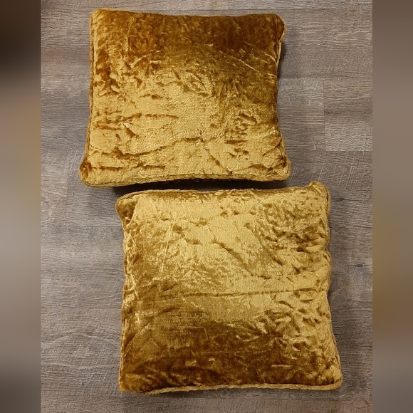 Rare Antique Gold Plush Throw Pillows Basket Weave Pattern 14 1/4" x 13 1/4" - Picture 4 of 5